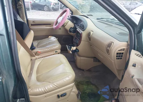 2000 Chrysler Town & Country Lxi from USA, damaged, VIN 1C4GP54L3YB710313